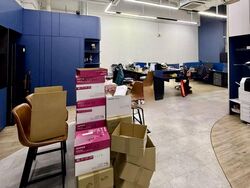 West Spring (D22), Warehouse #566753571